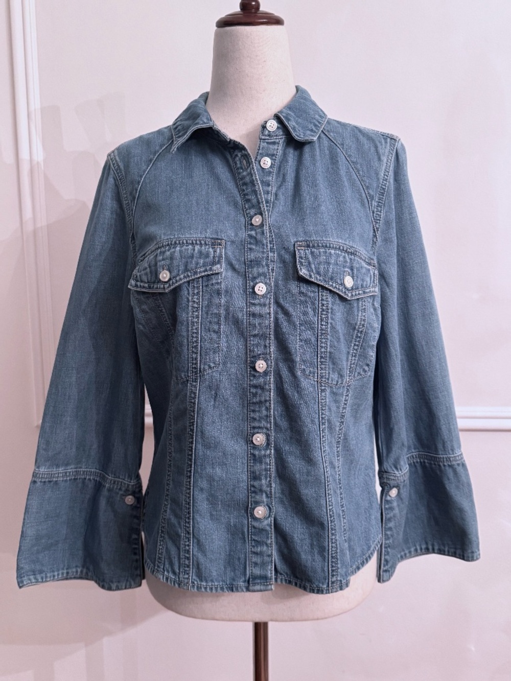 Veronica Beard Tivi Iceberg Denim Shirt Bell Sleeve Slim Fit Sz S